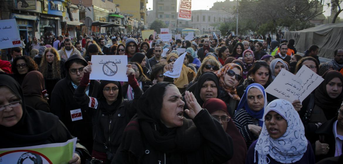 Demonstration gegen sexuelle Belästigung in der Nähe des Tahrir-Platzes in Kairo 2013. Foto: Gigi Ibrahim, flickr.