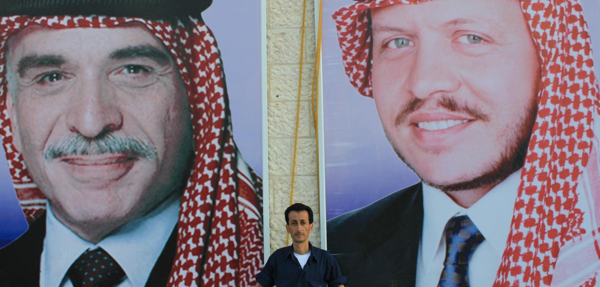 Überlebensgroße Portraits der jordanischen Könige Hussein (lI) und Abdallah in Amman. Foto: Johannes Gunesch