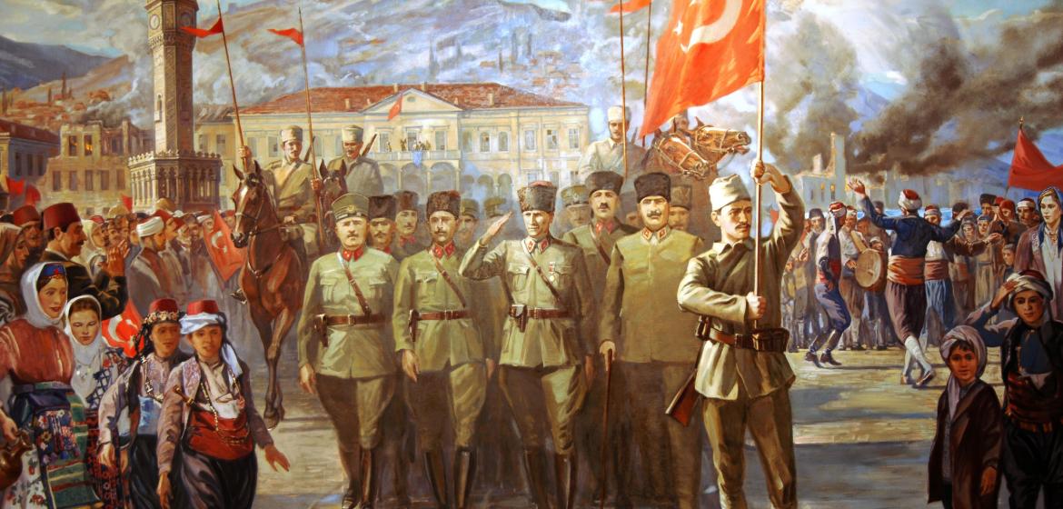 Die Türkei blickt auf eine weitreichende Militär-Geschichte zurück, die türkische Armee zählt auch heute noch zu den größten der Welt. Bild: Einnahme Izmirs 1922, Public Domain. 