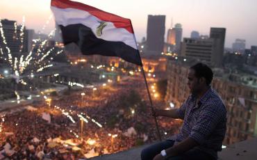 Als Fotograf erlebte Roger Anis Wut, Enthusiasmus und Alltag der Umstürze in Ägypten hautnah mit. Dieses Bild entstand im Juni 2013 in Kairo. Foto: Roger Anis (C)