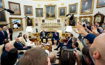 Präsident Donald Trump empfängt den libanesischen Präsidenten Joseph Aoun zu einem bilateralen Treffen im Oval Office, 21. Juli 2026. Foto: Daniel Torok / The White House, via Wikimedia Commons, gemeinfrei.