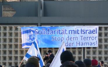 Solidarität mit Israel gehöre in Deutschland zum "politischen Selbstverständnis", sagt David Ranan - aber hauptsächlich in der offiziellen Politik und in den wichtigen Medien. Foto: Frotzen/Wikicommons (gemeinfrei).