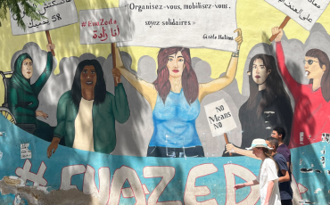 Graffiti im Stadtzentrum von Tunis anlässlich der Social Media Kampagne #enazeda, die auf Tunesien bezogene #metoo Kampagne. Foto: Vanessa Barisch.