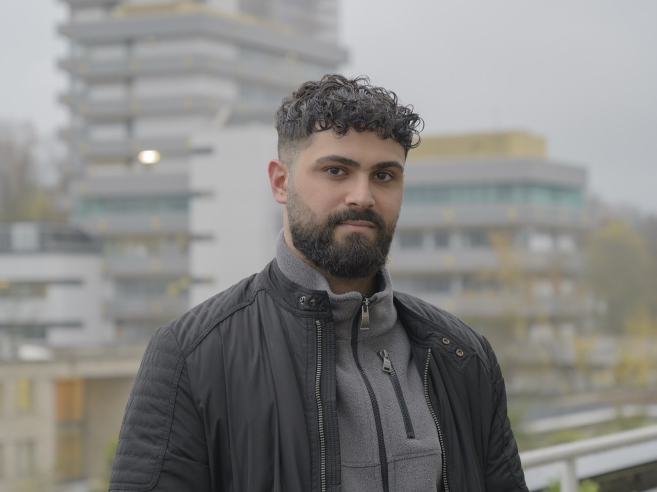 Civan Akbulut ist Mitbegründer und Vorsitzender der IAKR, Foto: Moritz Mandlburger.